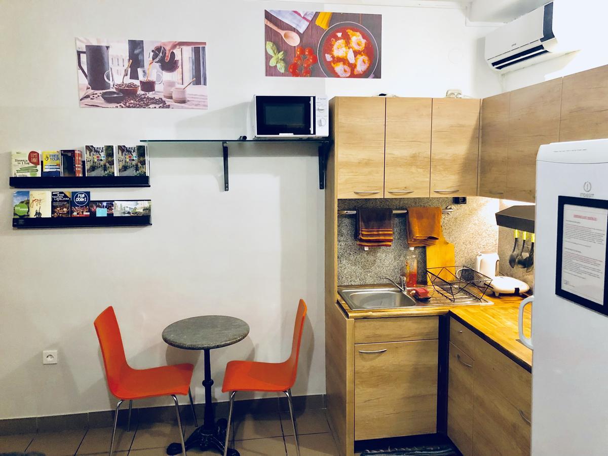 Aladin Hostel ลูบลิยานา ภายนอก รูปภาพ